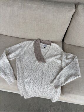 Neutral Speckled V-Neck Sweater with Contrast Collar (runs big)